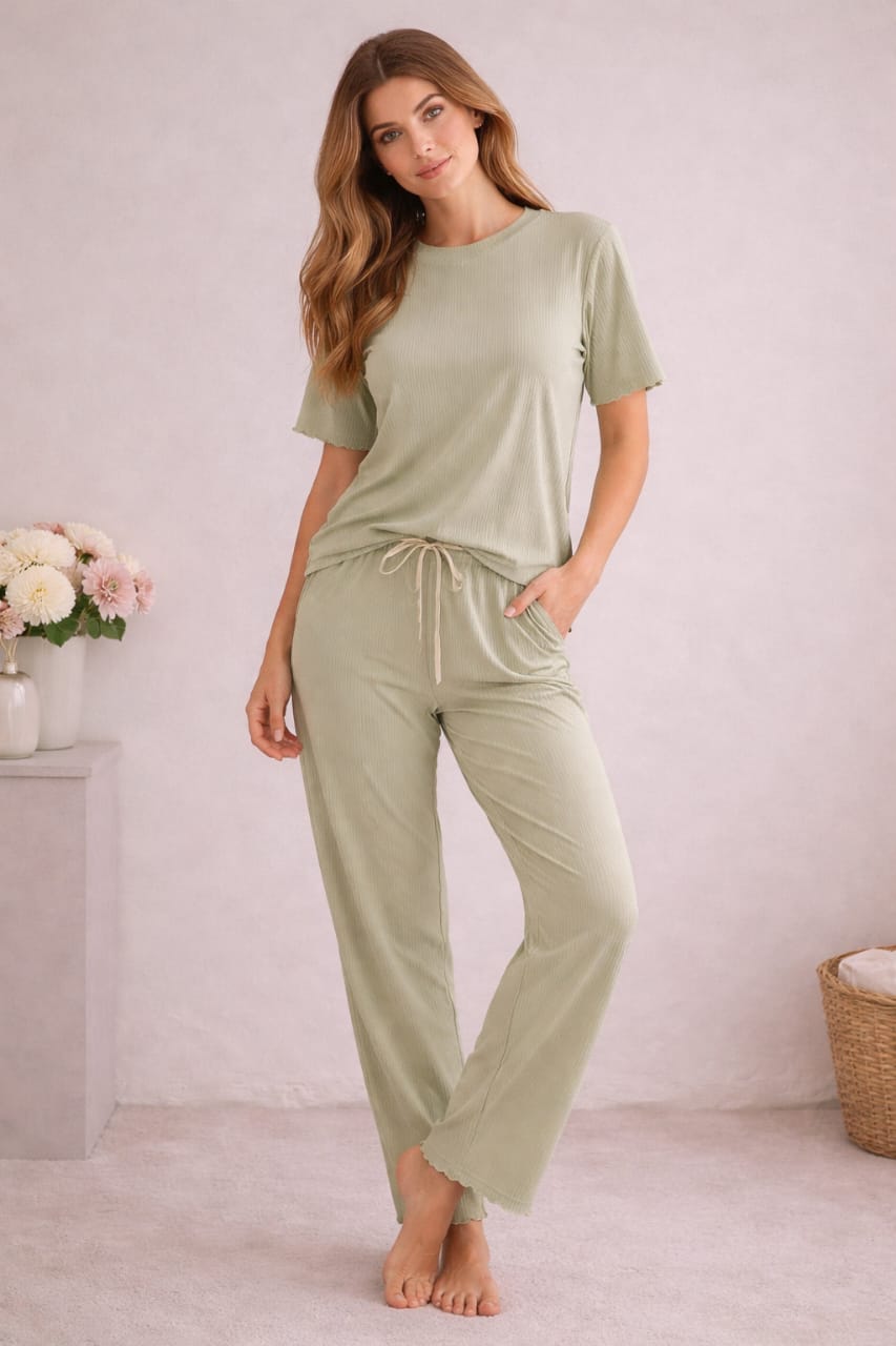 Ensemble Pyjama Femme en Coton Côtelé – T-shirt & Pantalon Long Ultra Doux